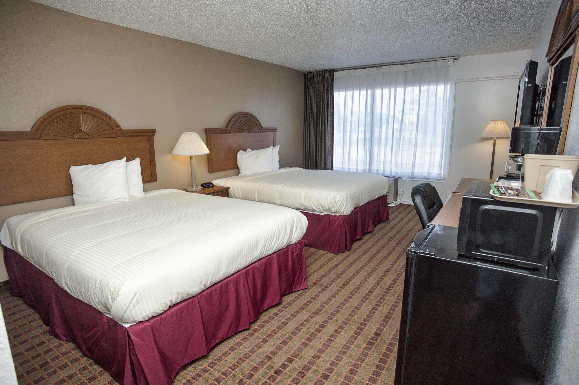 Express Inn & Suites Greenville Bagian luar foto